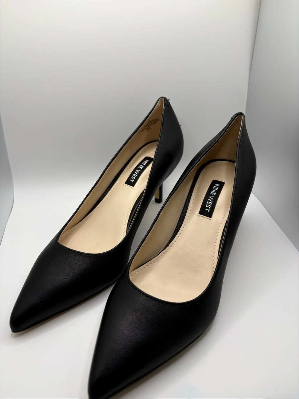 Nine West Black Leather Pointed Toe Pumps